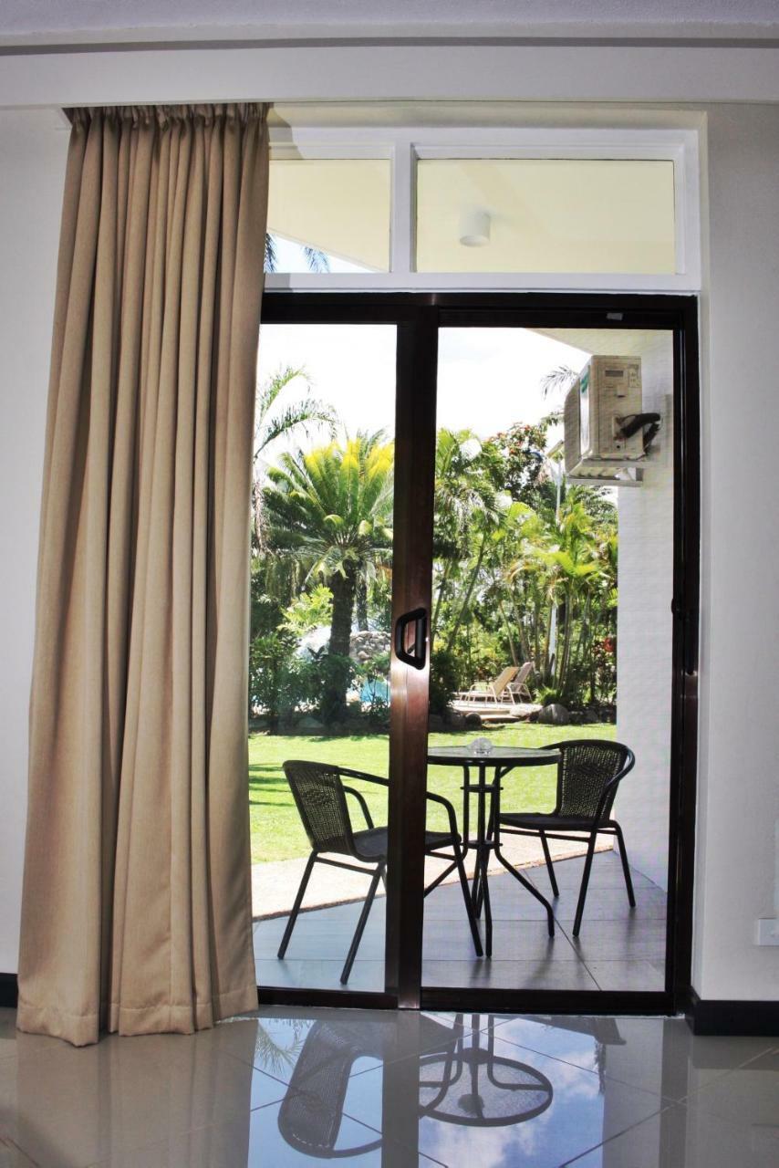 Hotel Oasis Nadi Kültér fotó